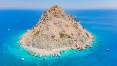 Antalya’nın En Popüler Plajları | Antalya’da Denize Girilecek Yerler
