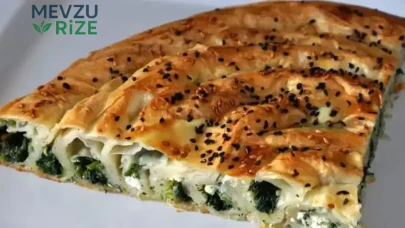 Evde Kolayca Hazırlanabilecek El Açması Tadında Ispanaklı Börek Tarifi