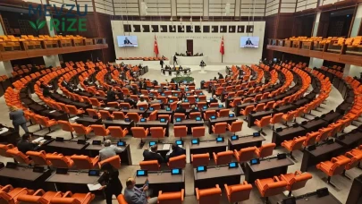 EMEP'li Karaca'dan Trans Cinsiyetçi İşten Çıkarma ve Onur Yürüyüşü'ndeki Avukatlara Yönelik Soruşturma Önergesi!