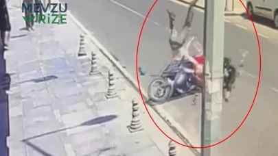 Motosiklet Yaya ile Çarpıştı: İki Kişi Hastaneye Kaldırıldı