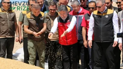 Bakan Yumaklı'nın Açıklaması: Buğday ve Arpa Üretiminde Tarihi Rekor Geliyor!