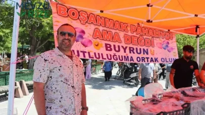 "Avusturya'dan Karaman'a Beklenmedik Kutlama: Boşanmanın Şerefine Lokma Dağıttı!"