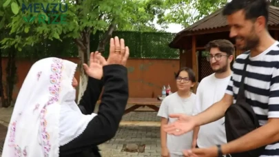 Yolda Bulunan Cüzdanın İçinden Çıkanlar Şaşkınlık Yarattı: İyi Kalpli Vatandaşlar Teslim Etti!