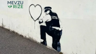 Brighton'da ortaya çıkan "kalp çizen polis" resminin Banksy'e ait olduğu düşünülüyor