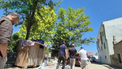 Kamyonet Yüklü Demirle Dikkat Çekti! Gözaltındaki Şahıs: Boş Araziye Ait Dedi!