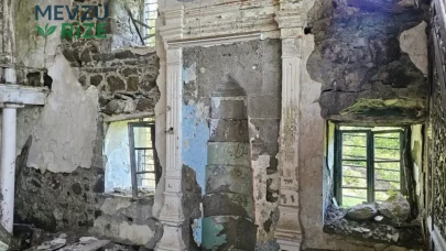 20 Yıldır Restorasyon Bekleyen Tarihi Cami İçin Zaman Daralıyor: "Bir 20 Yıl Daha Bekleyemeyiz"
