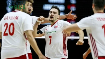 Filenin Efeleri yarı finale çıktı mı? Slovenya - Türkiye voleybol maçı kaç kaç?