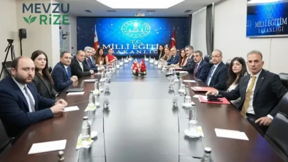 Bakan Tekin'den Gürcü Meslektaşına Açık FETÖ İkazı: Türkiye Endişeli!