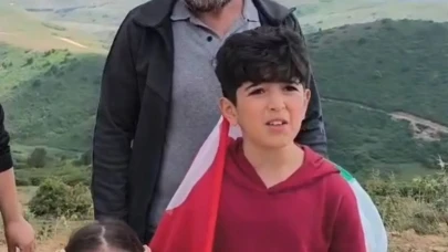Küçük Çocuğun Seslendirdiği Protesto: Perşembe Yaylası’ndaki Maden Çıkarımı Köyleri Yok Ediyor!