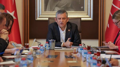 Özgür Özel'den kritik toplantılar: Gündem yeni parti