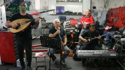 Kütahya'da Motor Ustaları Sahne Aldı: 'Grup Sanayi' Rüzgarı Esti!
