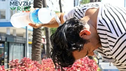 Yaz Aylarında Susuz Kalma Tehlikesine Dikkat: Günde En Az 2-2,5 Litre Sıvı Alımına Önem Verin!