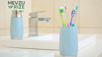 Diş Fırçanızı Banyoda Bırakmayın! Sağlığınızı Tehdit Eden Nedenler Açıklanıyor