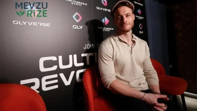 Kerem Bürsin, Bakü'de uluslararası bir ödül alarak Walk of Fame'e adını yazdırdı!