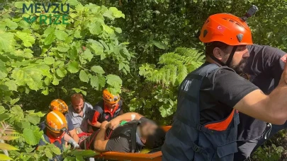 İş Makinesi Uçuruma Düştü, Operatör Yaralandı