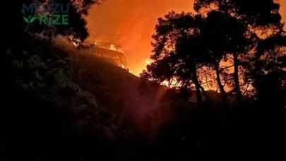 Antalya Kaş'ta Orman Yangını İkinci Günde: Mücadele Devam Ediyor