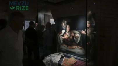 Istanbul'da Reisülküttap Yazma Eserler Sergisi Göz Kamaştırıyor!