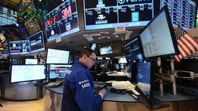 New York Borsası, Dalgalı Bir Başlangıç Yaptı
