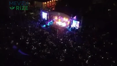 Resul Dindar, Ünye'de 35. Uluslararası Kültür, Sanat ve Turizm Festivali'nde Performans Sergiledi