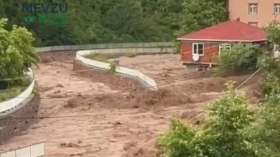 Kastamonu'da Tarihi Sel Olayı: Cadde ve Sokaklar Su Altında Kaldı