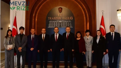 Çin Büyükelçisi Jiang Xuebin, Trabzon Valiliği'ni Ziyaret Etti