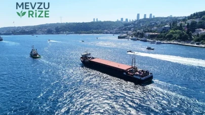 Sakarya'da Karaya Oturan Dev Gemi, İstanbul Boğazı'ndan Geçiş Yaptı!