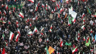 İran'da Ocak'taki protestolara ilişkin davada iki kişi idam cezasına çarptırıldı!