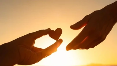 Şefkat Dolu 4 Burç: Koşulsuz Sevgilerini Asla Esirgemeyenler!