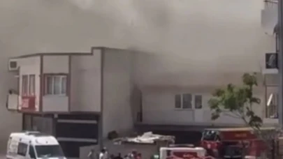 Bursa'da Çatı Yangını Panik Yarattı: İtfaiye Ekibi Hızla Olay Yerine Sevk Edildi