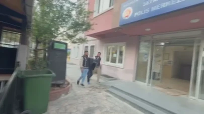 Büyükçekmece'de 17 yaşındaki şüpheli yakalandı: Evinden satışa hazır uyuşturucu çıktı