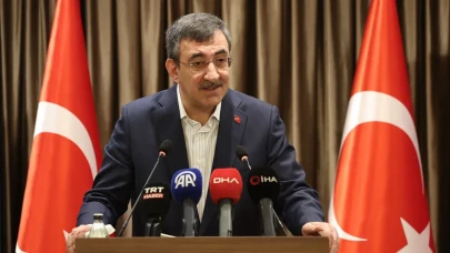 Cumhurbaşkanı Yardımcısı Yılmaz: Türkiye Ekonomisindeki Yüzde 35'lik Büyüme Başarıyla Gerçekleşti