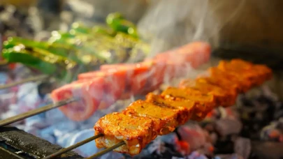 Dünyada Mangal Nasıl Yapılıyor? 10 Ülkenin Barbekü Geleneği
