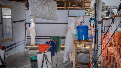 Ebola Tehlikesi Tırmanıyor: Vaka Sayısı 2 Bini Aştı!
