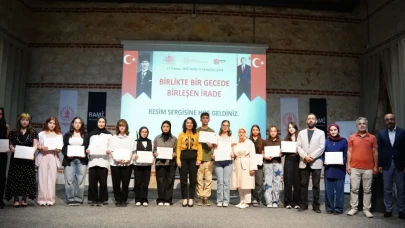 İstanbul Rami Kütüphanesi'nde 15 Temmuz Konulu Resim Sergisi Görücüye Çıktı