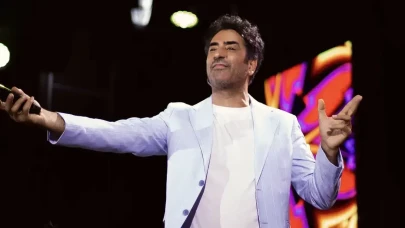Mahsun Kırmızıgül, sahnede Kadir İnanır’ı yad ederek duygusal anlar yaşattı