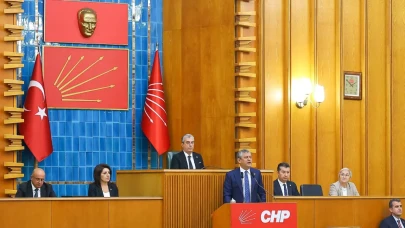 "Siyasetin Geleceği Bu Çarşamba Şekillenecek: Özgür Özel İle İki Önemli Zirve"
