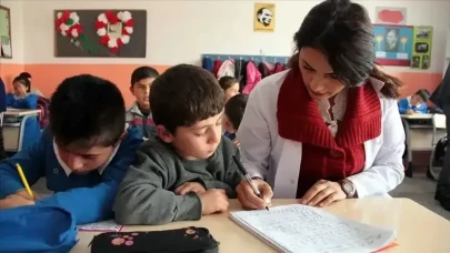 Ücretli Öğretmenlik Başvuruları Ne Zaman Açılacak ve Hangi Şartları Taşıyor?