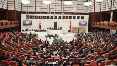 Uzman Erbaş Yasası Resmi Olarak Yürürlüğe Girdi: Sözleşmeli Erler İçin Kamu İstihdamı Müjdesi!