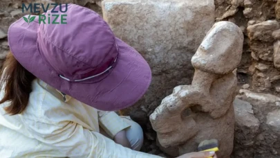 Karahantepe'de Keşfedilen 11 Bin Yıllık Eşsiz Heykel Tarihe Işık Tutuyor!