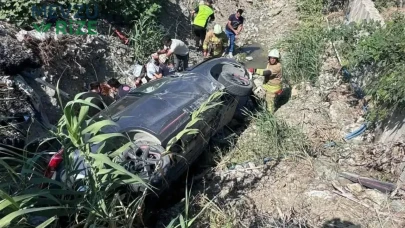 Hatay'da otomobil kazası: İki kişi yaralandı