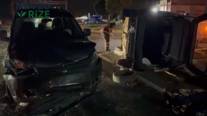 İki Ticari Araç Çarpıştı, 9 Kişi Yaralandı!