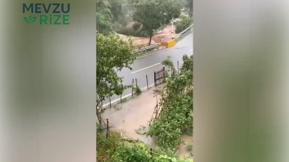 Şiddetli yağışın vurduğu Çin'de konut binası çöktü