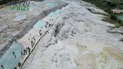 Pamukkale'nin Bembeyaz Travertenleri: Tarihin Gizemli Yüzleri!