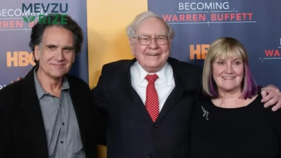 Warren Buffett'ın Üç Çocuğunun Üniversiteyi Terk Etmesinin Arkasında Yatan Tek Amaç: Aile İçi Değerler!