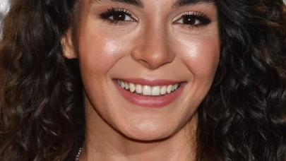 Ebru Şahin, Adana Ayazı Dizisiyle Ekranlara Dönüyor! Uğur Güneş’le Başrolü Paylaşacak