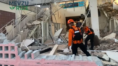 Endonezya'da 7,7 büyüklüğünde deprem: Can kaybı 53'e yükseldi