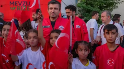 Selçuk Bayraktar'dan Mavi Vatan çağrısı: Tüm milletimizi Gölcük'e bekliyoruz