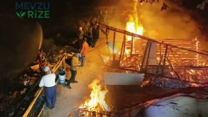Hızla evi saran alevlerden pencereden atlayarak kurtuldular!
