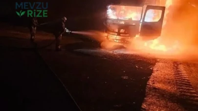 Tır, Seyir Halindeyken Alev Alev Yandı!