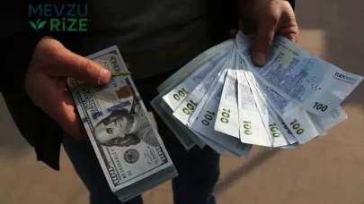 İran Merkez Bankası'ndan Döviz Piyasasına 500 Milyon Dolar Enjeksiyonu!